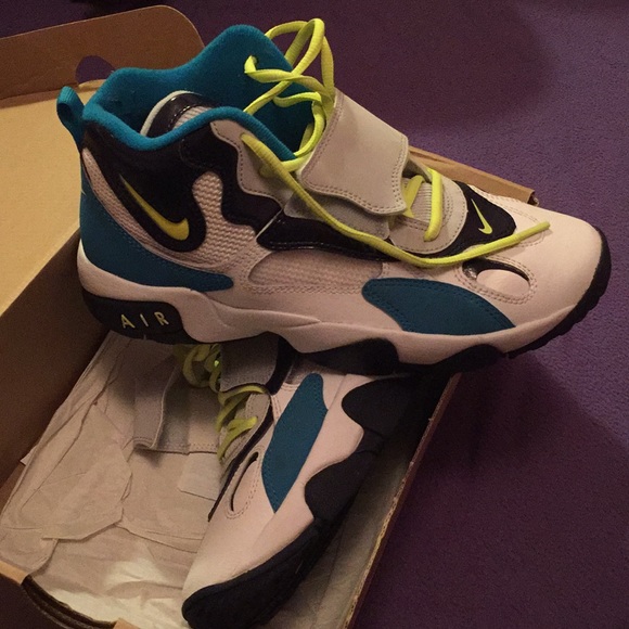 Nike Air Speed Turf - Picture 2 of 8